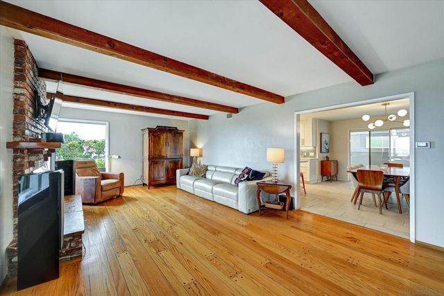 8055 Cinnabar Dr, La Mesa, CA 91941