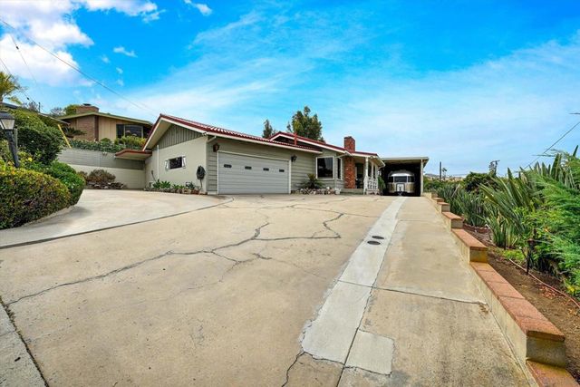 8055 Cinnabar Dr, La Mesa, CA 91941