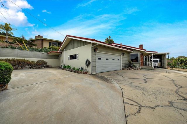 8055 Cinnabar Dr, La Mesa, CA 91941