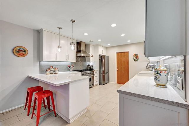 8055 Cinnabar Dr, La Mesa, CA 91941