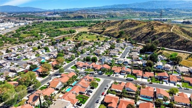 27964 Beacon, Castaic, CA 91384