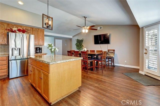 27964 Beacon, Castaic, CA 91384