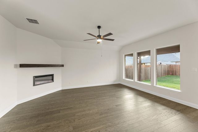 51 Magpie Street, Joshua, TX 76058