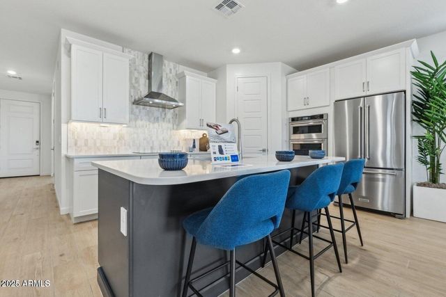 2324 W MOODY Trail, Phoenix, AZ 85041