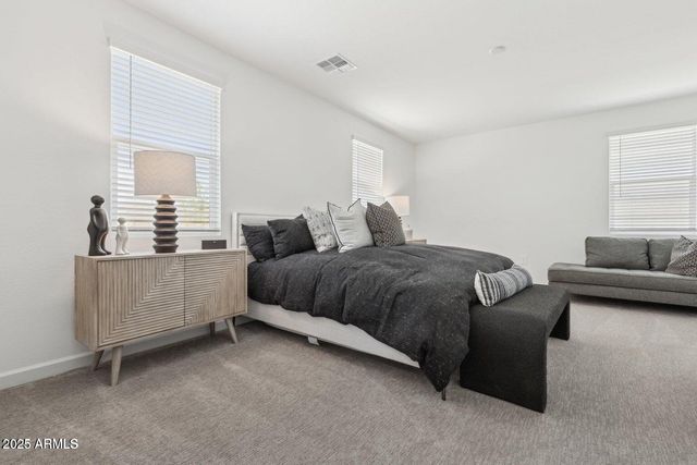 2324 W MOODY Trail, Phoenix, AZ 85041