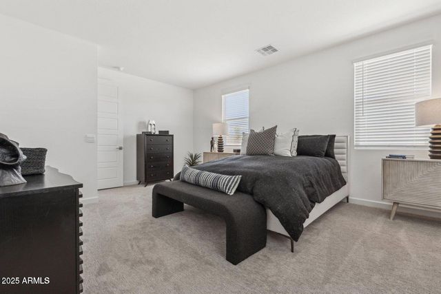 2324 W MOODY Trail, Phoenix, AZ 85041