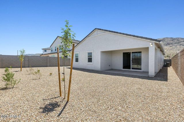 2324 W MOODY Trail, Phoenix, AZ 85041