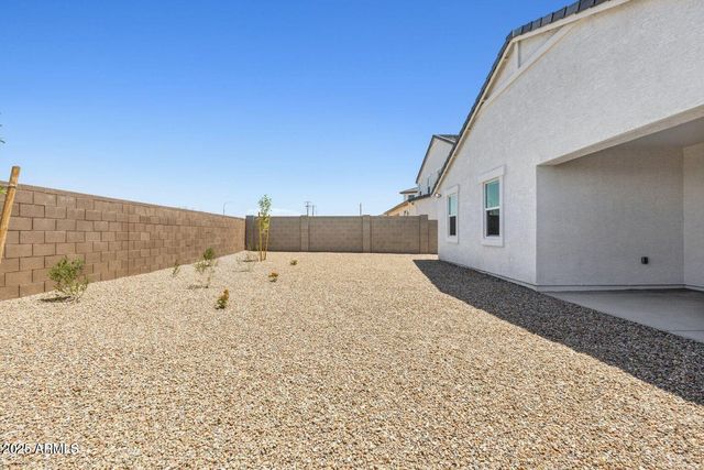 2324 W MOODY Trail, Phoenix, AZ 85041