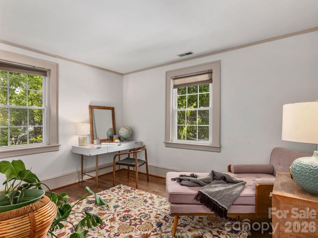 303 Country Club Road, Asheville, NC 28804
