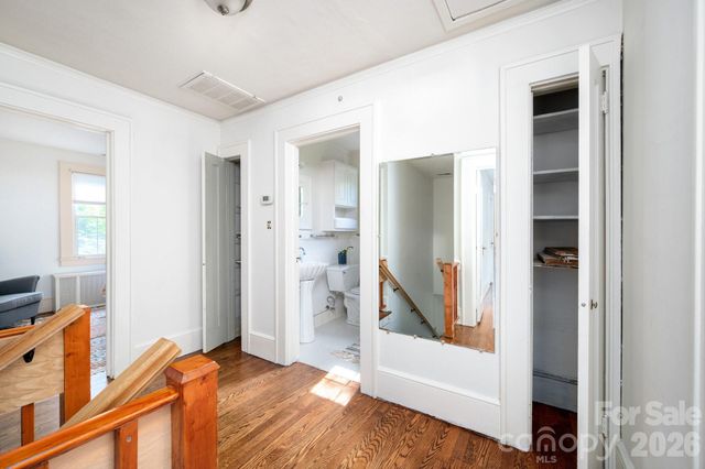 303 Country Club Road, Asheville, NC 28804