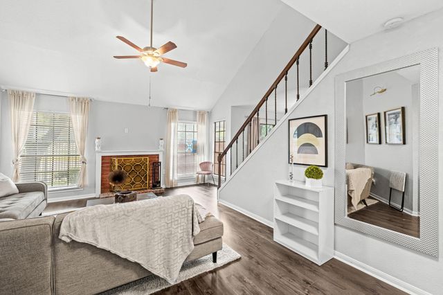 2211 S Kirkwood Road 1, Houston, TX 77077