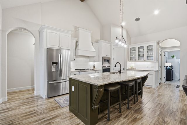 1022 Anna Circle, Granbury, TX 76048