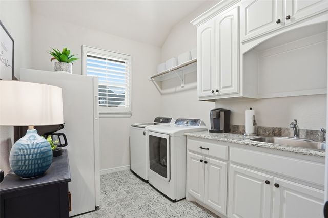 1022 Anna Circle, Granbury, TX 76048