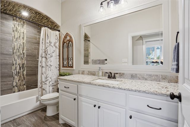 1022 Anna Circle, Granbury, TX 76048