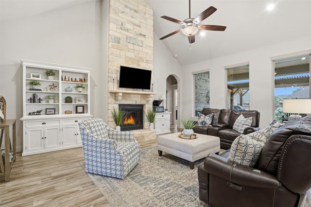 1022 Anna Circle, Granbury, TX 76048