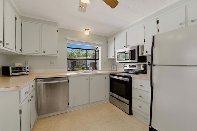 620 CERVINA DRIVE S, Venice, FL 34285