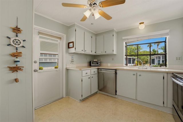 620 CERVINA DRIVE S, Venice, FL 34285