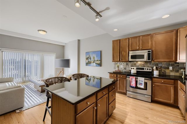 1950 N Logan Street 807, Denver, CO 80203