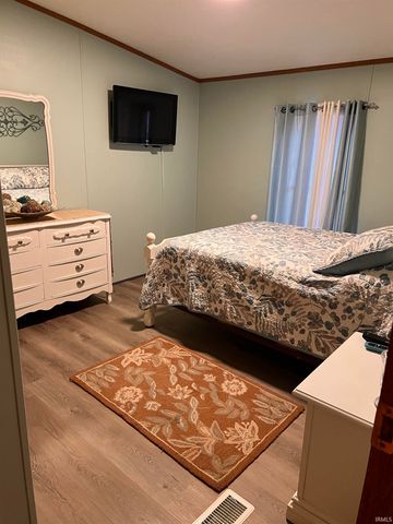 17057 N SR 245 Road, Santa Claus, IN 47579