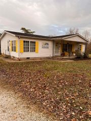 17057 N SR 245 Road, Santa Claus, IN 47579