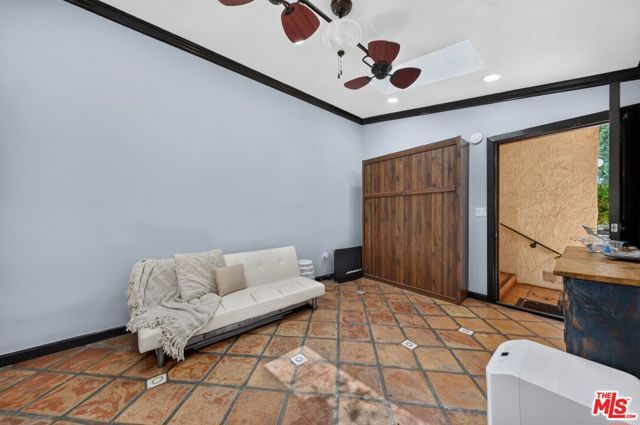9031 Phyllis Avenue 3A, West Hollywood, CA 90069