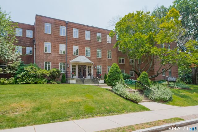 869 Farmington Avenue 103, West Hartford, CT 06119