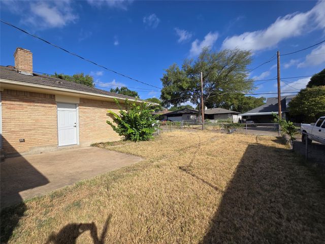 1623 Heather Glen Drive, Dallas, TX 75232