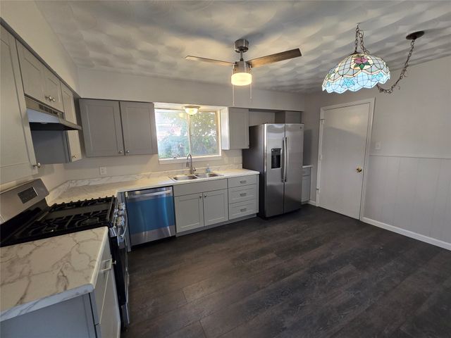 1623 Heather Glen Drive, Dallas, TX 75232