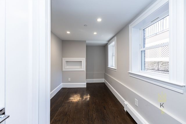 85 Regent St. 2, Boston, MA 02119