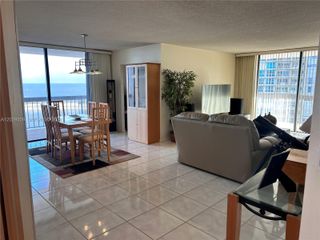 2333 Brickell Ave 1402, Miami, FL 33129