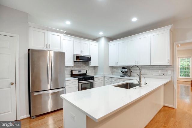 5357 CRIMSON SKY CT, Centreville, VA 20120