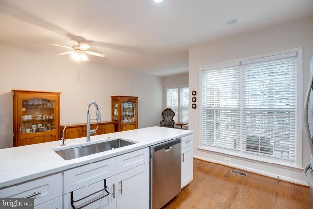 5357 CRIMSON SKY CT, Centreville, VA 20120