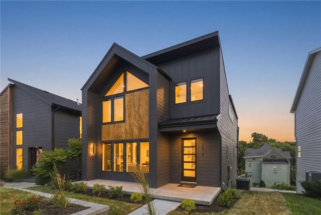 2517 Forest Avenue, Kansas City, MO 64108