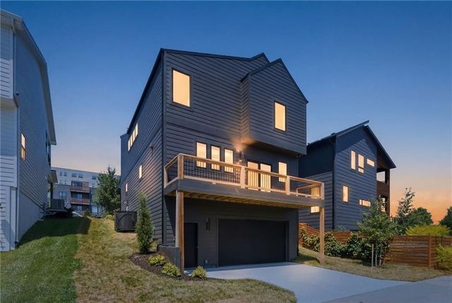 2517 Forest Avenue, Kansas City, MO 64108