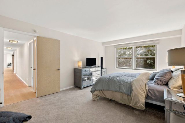 1535 Park Avenue 304, River Forest, IL 60305