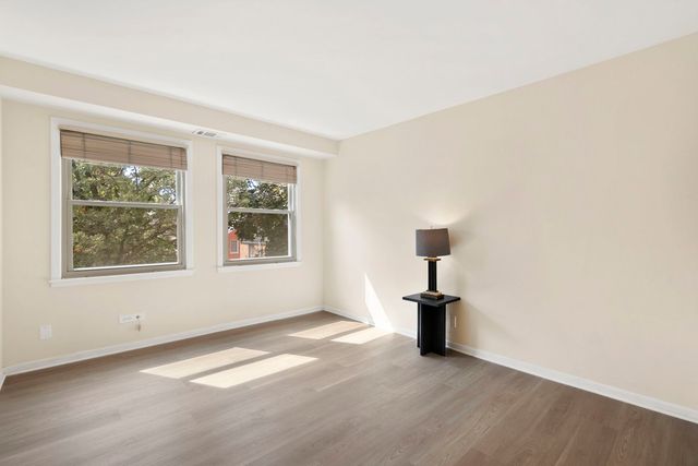 1535 Park Avenue 304, River Forest, IL 60305