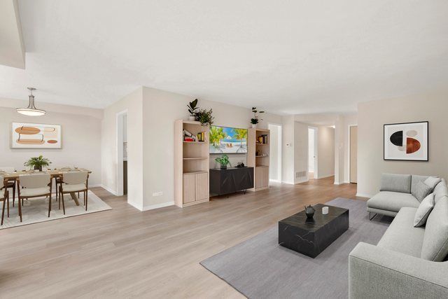 1535 Park Avenue 304, River Forest, IL 60305