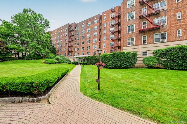 1304 Midland Avenue C48, Yonkers, NY 10704