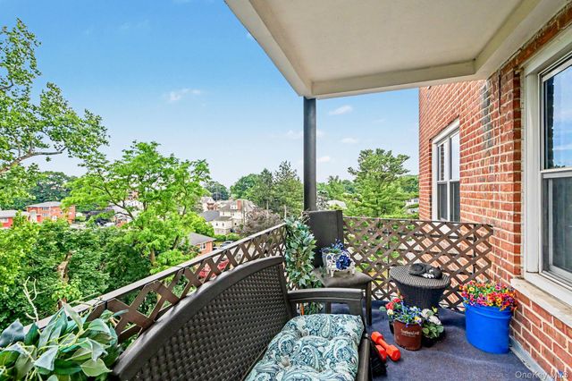 1304 Midland Avenue C48, Yonkers, NY 10704