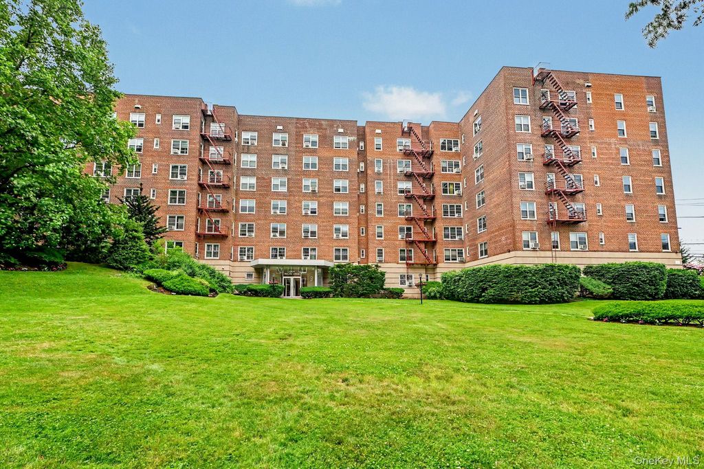 1304 Midland Avenue C48, Yonkers, NY 10704