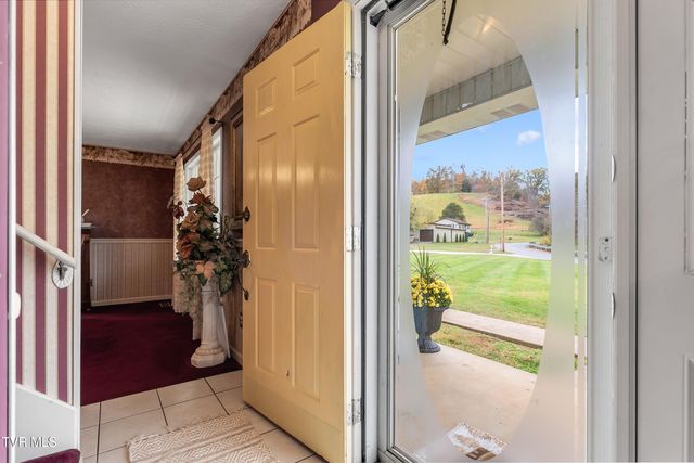 135 Minton Hollow Road, Elizabethton, TN 37643