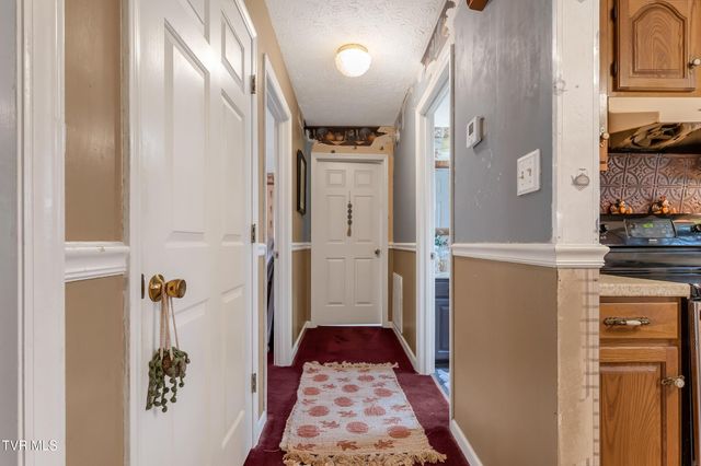 135 Minton Hollow Road, Elizabethton, TN 37643