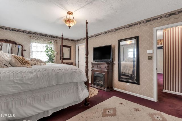 135 Minton Hollow Road, Elizabethton, TN 37643