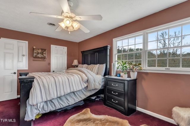 135 Minton Hollow Road, Elizabethton, TN 37643