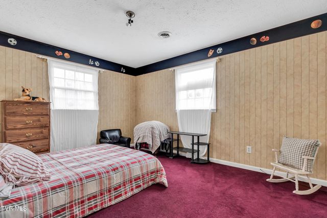 135 Minton Hollow Road, Elizabethton, TN 37643