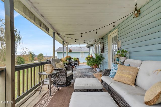 135 Minton Hollow Road, Elizabethton, TN 37643