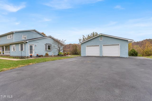 135 Minton Hollow Road, Elizabethton, TN 37643