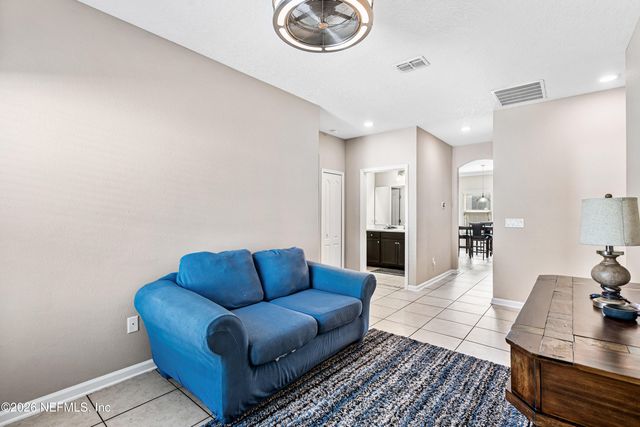9803 ANSLEY LAKE Drive, Jacksonville, FL 32222