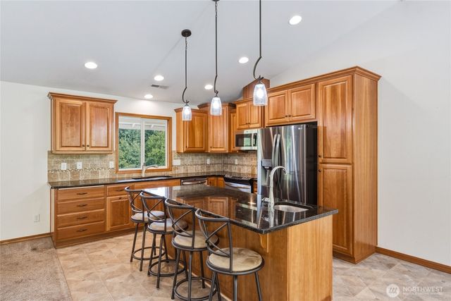 521 Bodine Rd, Kelso, WA 98626