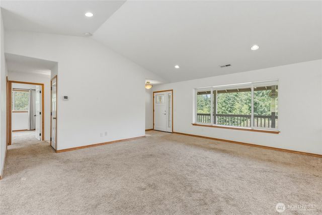 521 Bodine Rd, Kelso, WA 98626